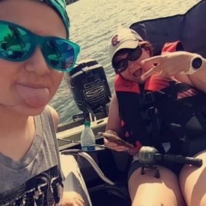 Meet your Posher, Abbi